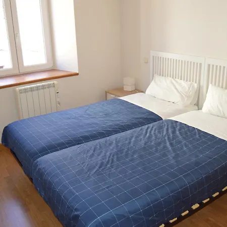 Vut Casa De Leales - Apartment